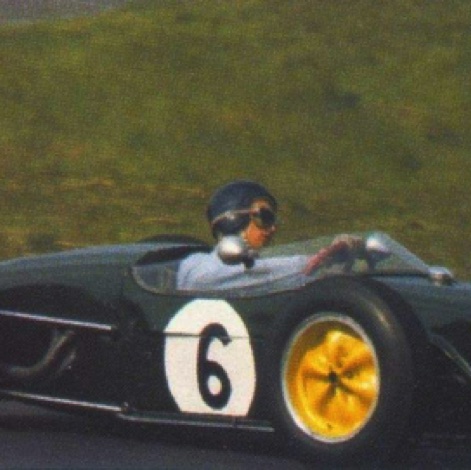 Circuit de Zandwoort : à noter, pas d'arceau de sécurité sur la Lotus 18...